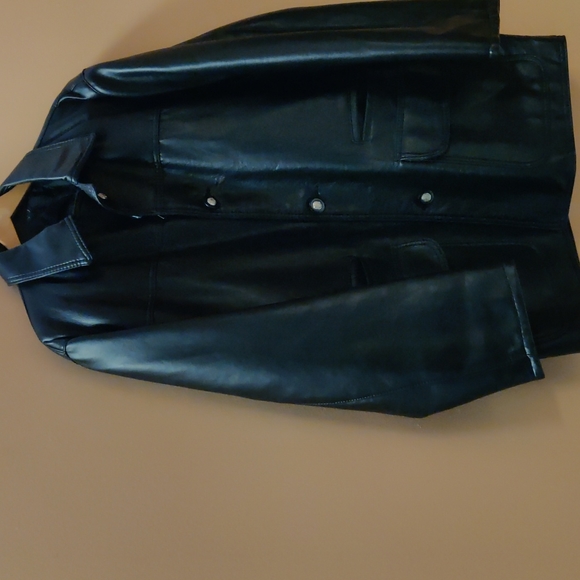Men's Black Leather Jacket - Picture 4 of 13